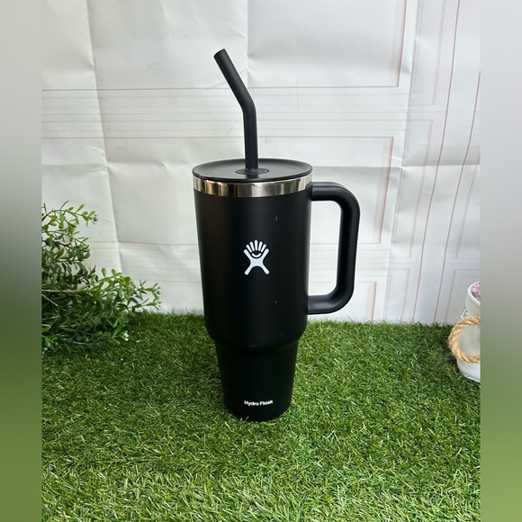Hydro Flask
40 oz Travel Tumbler -
Black new ,flexible straw - Picture 10 of 16